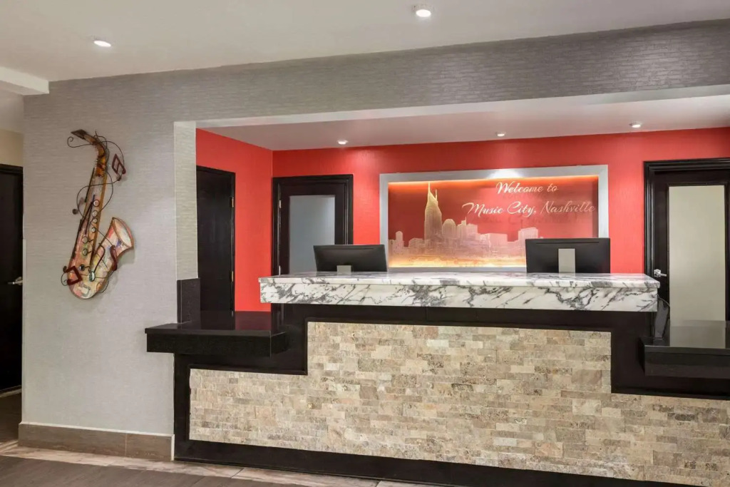 Luxe Hotel Nashville Airport