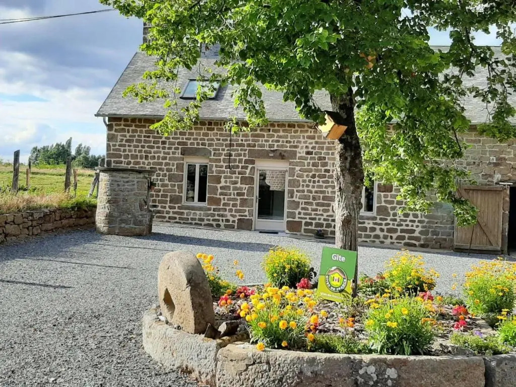 Maison de campagne tranquille avec poêle et animaux admis, proche nature - FR-1-497-74