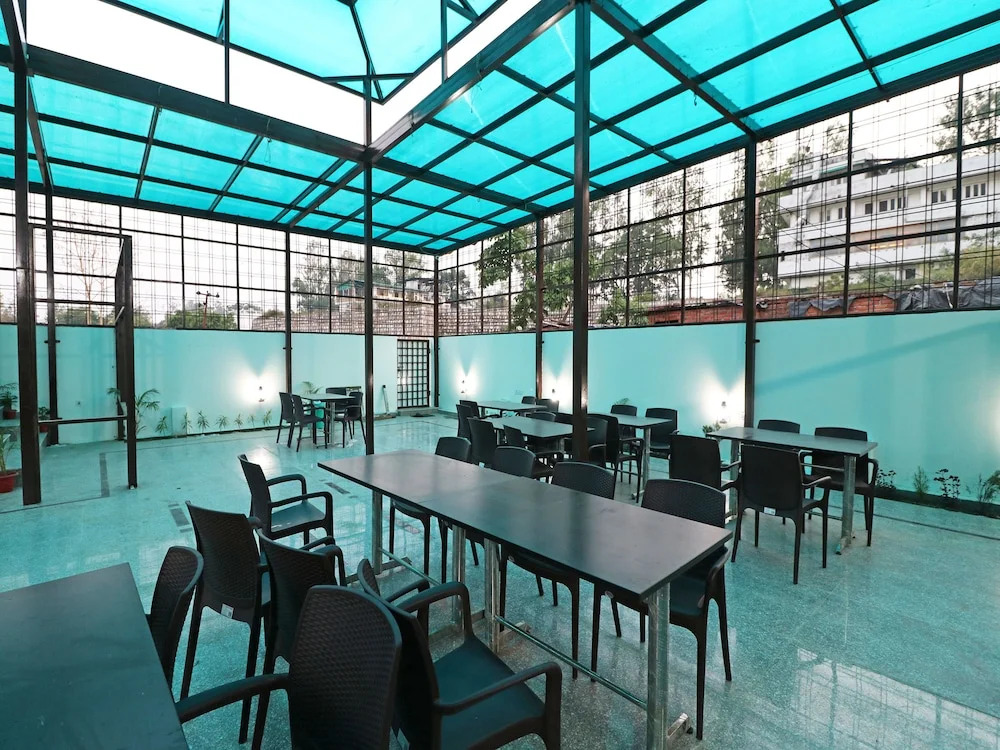 OYO 14251 Green View Doon