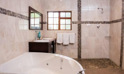 Queen Manor Boutique Guest House