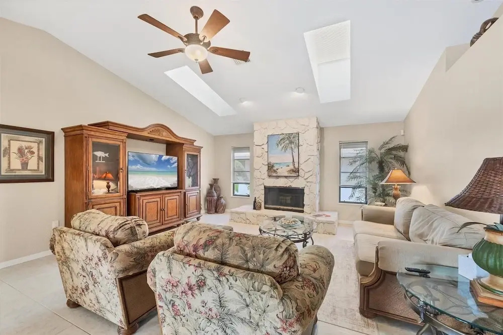 Punta Gorda Isles 3-Bedroom Canal-front Pool Home with Dock 3 Home