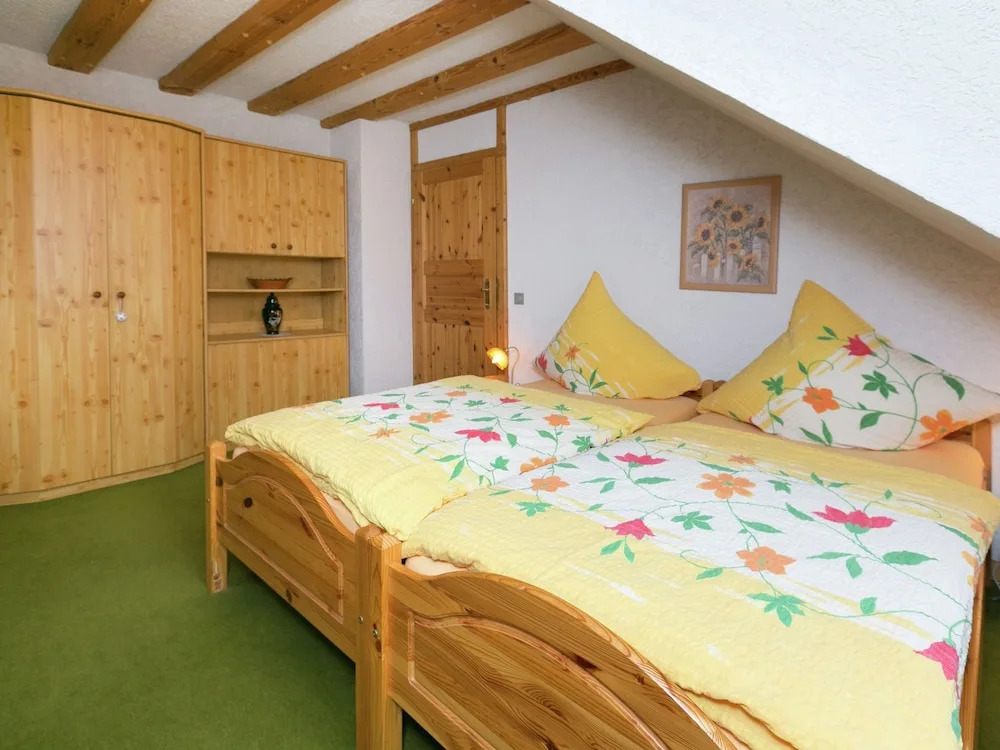 Warm Apartment In Bombogen With Private Parking