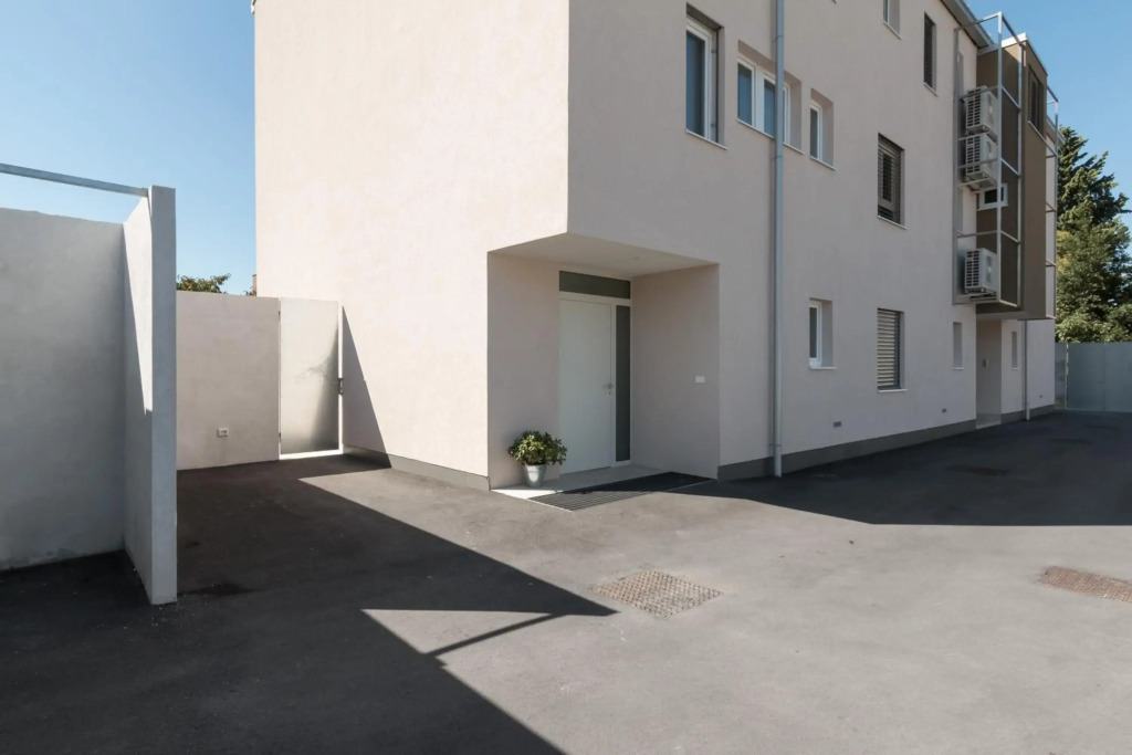 Apartment Beta