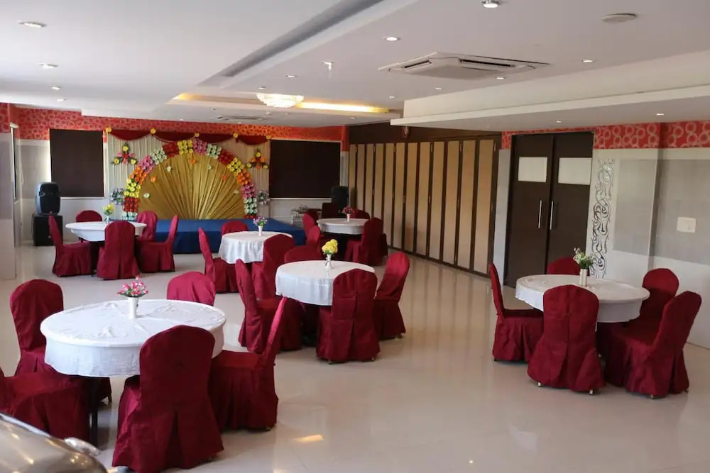 Hotel Vassi Palaze