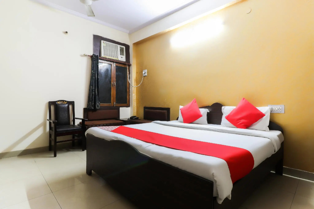 OYO Flagship 60768 Hotel Star Palace