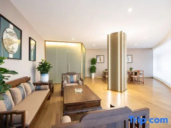 Lavande Hotel (Baoding Lekai North Avenue Yuanchuang Smart Center)