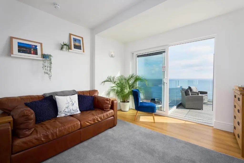 Channel View Boutique Hotel
