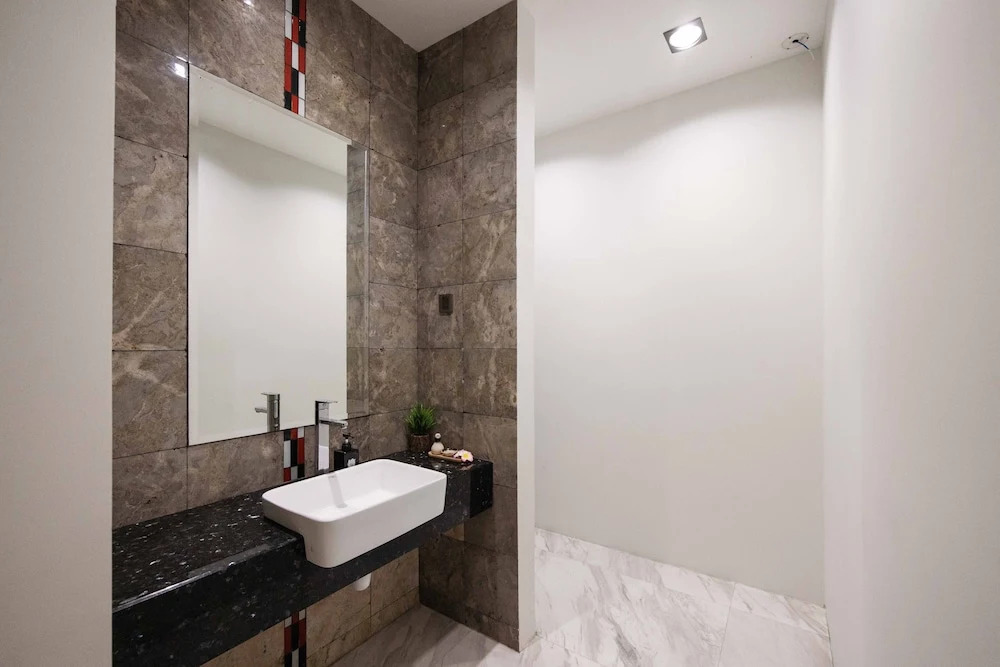 25000sqft Grand Luxe Villa PJ 13BR 42Pax