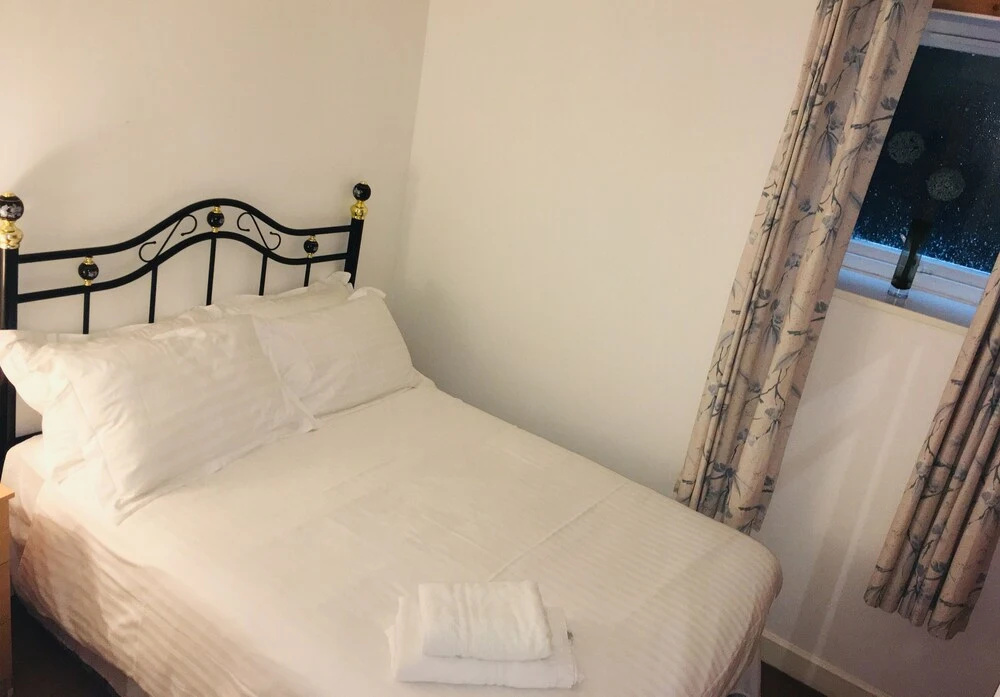 Ashgrove Court Penthouse's by Cardiff Holiday Homes