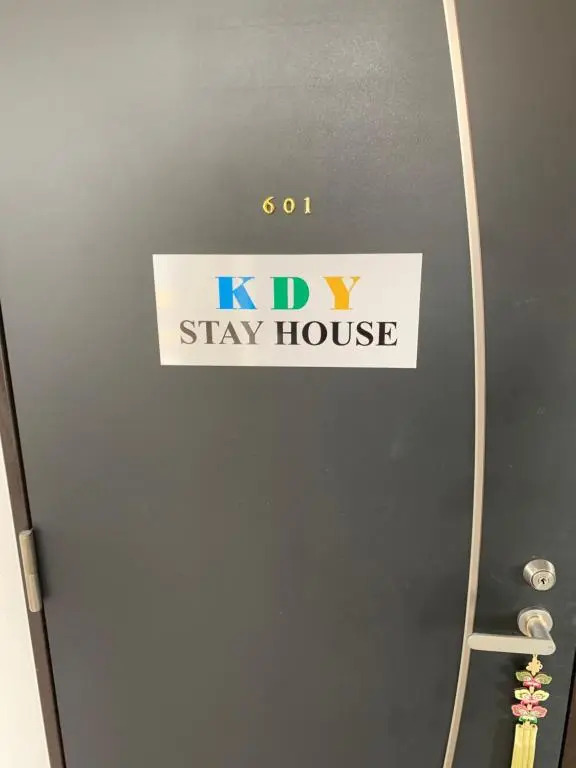 4人で一緒に熊本の中心地の最も広く安価な部屋 KDY stay
