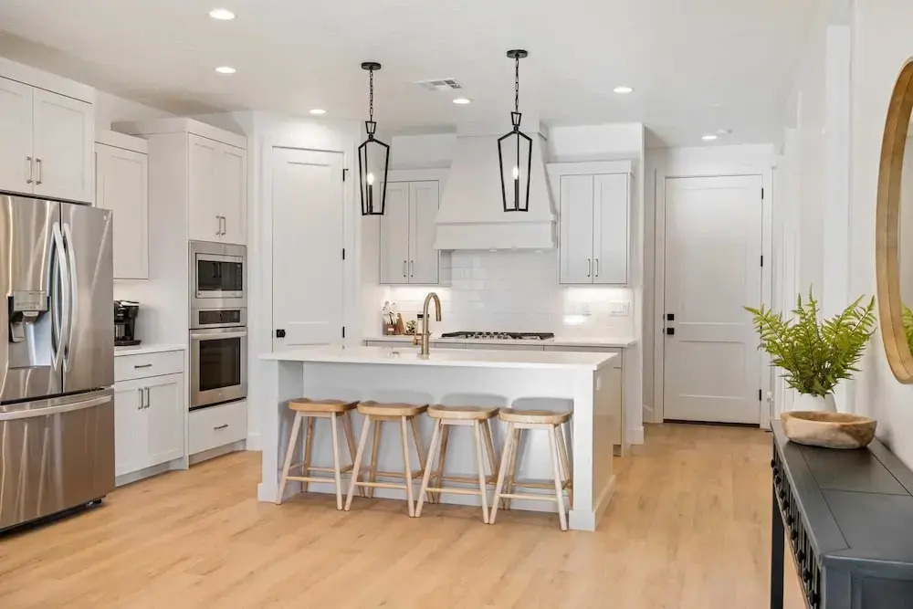 Somewhere On A Beach 5 Bedroom Townhouse