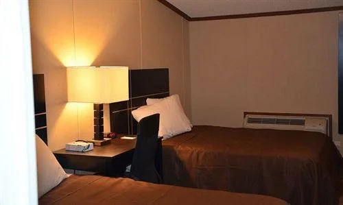 Dilley Lodge