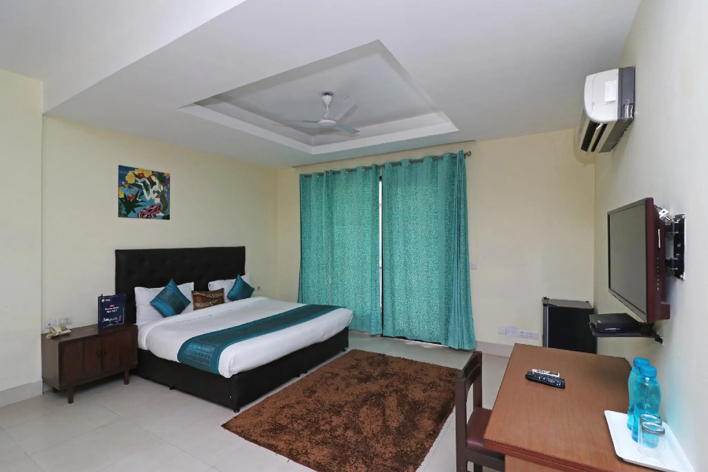 OYO 13867 The Hotel AM-Bliss