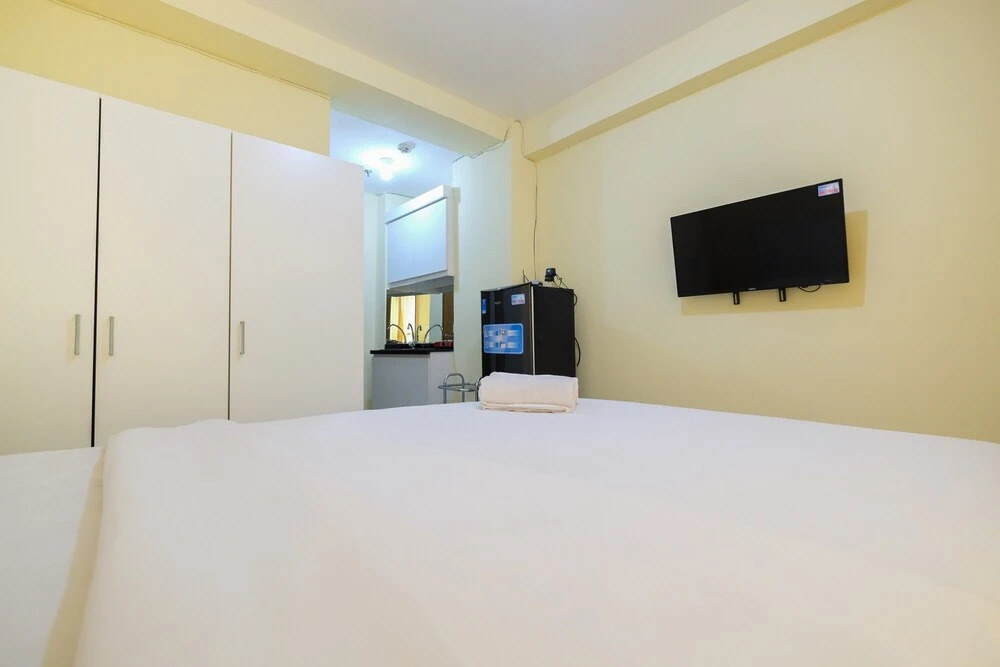 Cozy Studio @ Tifolia Apartment near Kelapa Gading By Travelio