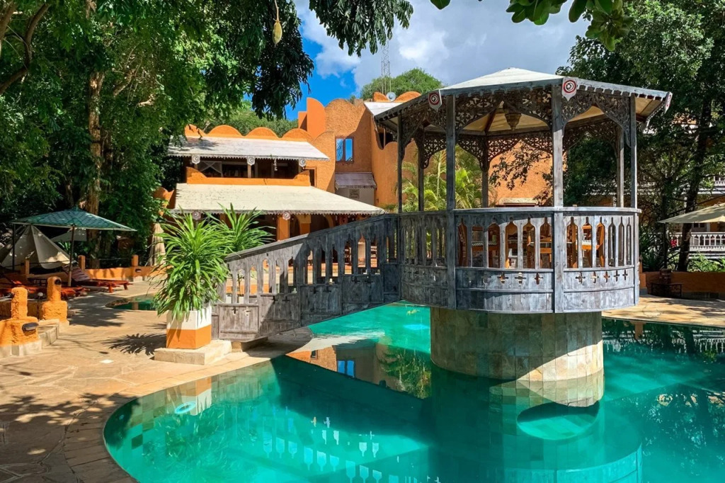 Nomad Beach Resort