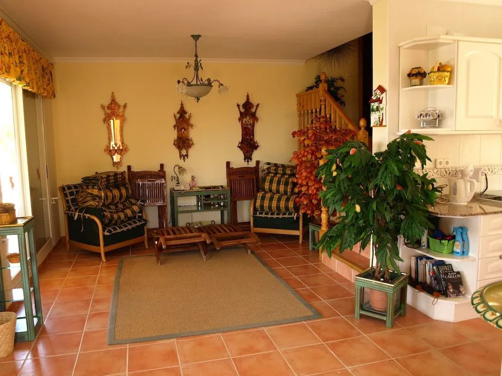 Villa AH-057