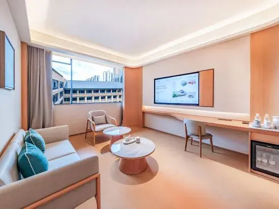 Ji Hotel (Neijiang Normal University Wansheng Tianjie Store)