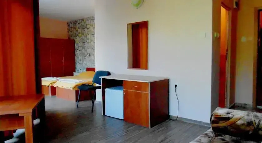 La Piazza Family Hotel