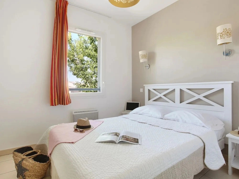 Maisonette in Aigues-mortes Near Flamingos
