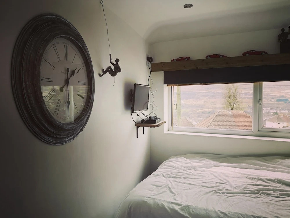 Charming 1-bed Maisonette With Mountain View