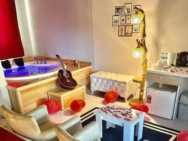 Kirkpinar Otantik Otel