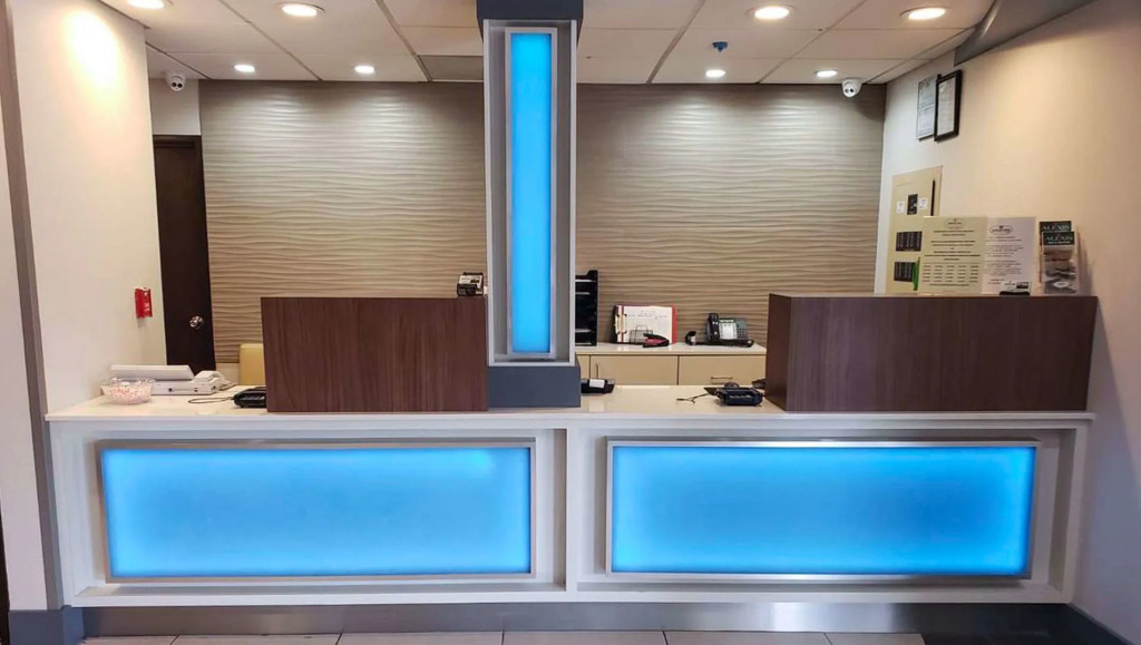 Alexis Inn and Suites Hotel