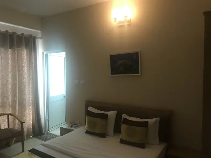Victoria Hotel by OYO Rooms