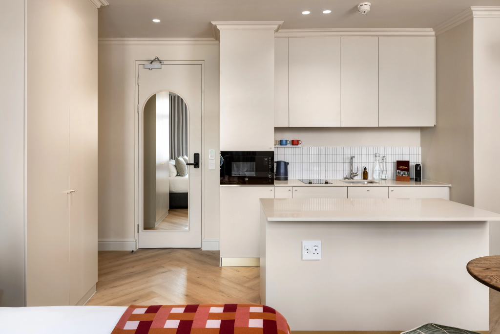 Charles Hope Boutique Hometel