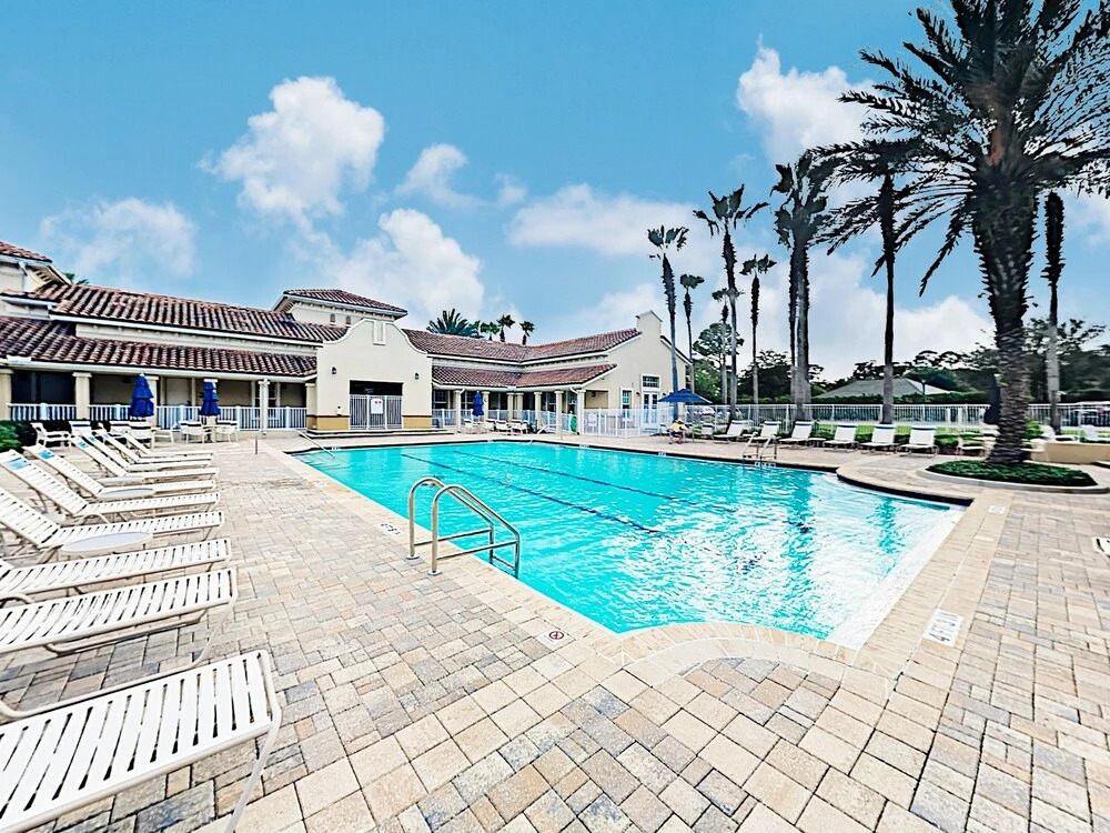 New Listing! Townhome W/ Pools & Balcony, By Beach 2 Bedroom Townhouse