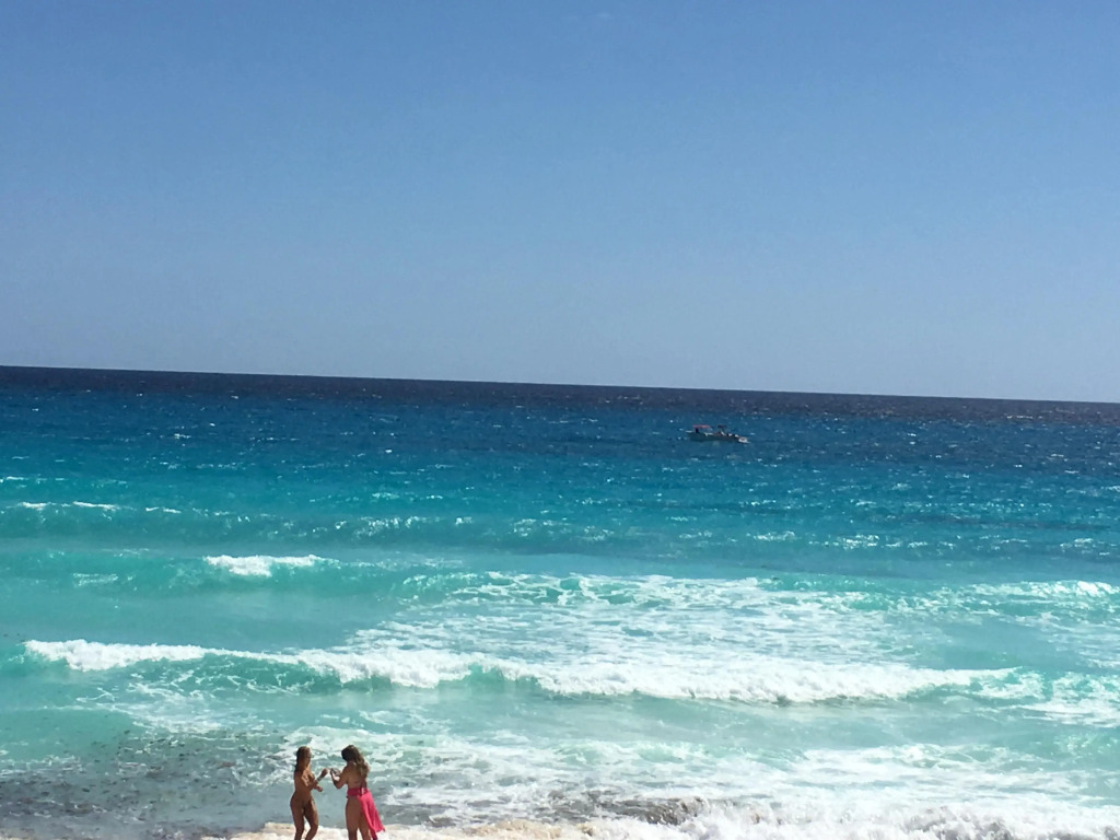 Sea View - Ocean Front Only