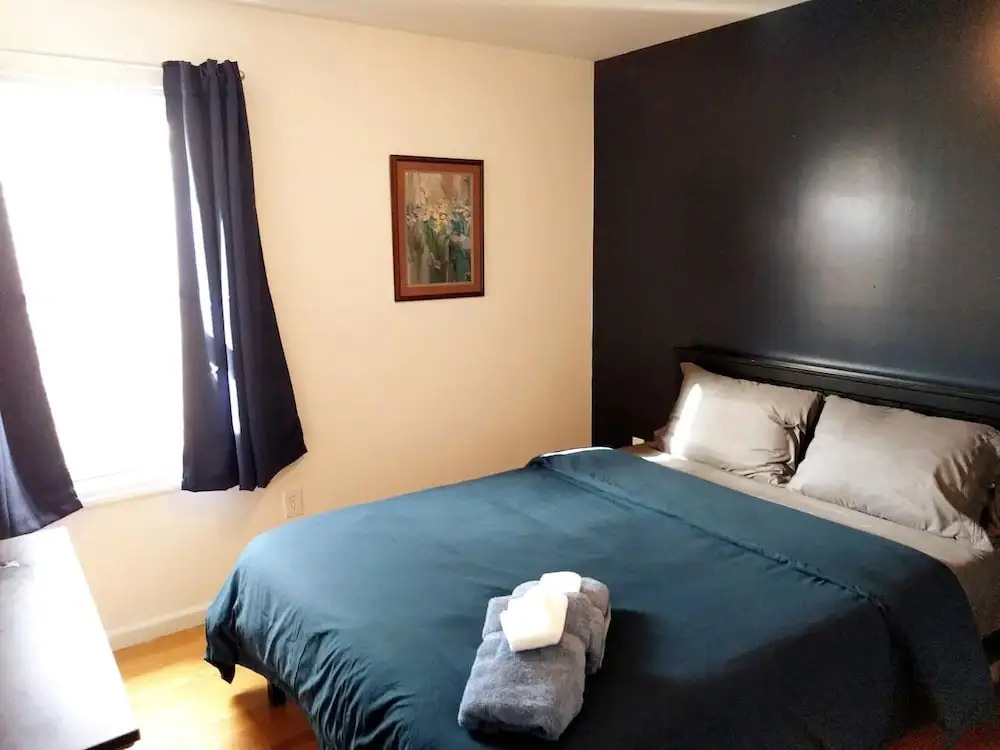 Charming 3br Apt, Only 20 Minutes To Time Square! 3 Bedroom Apts