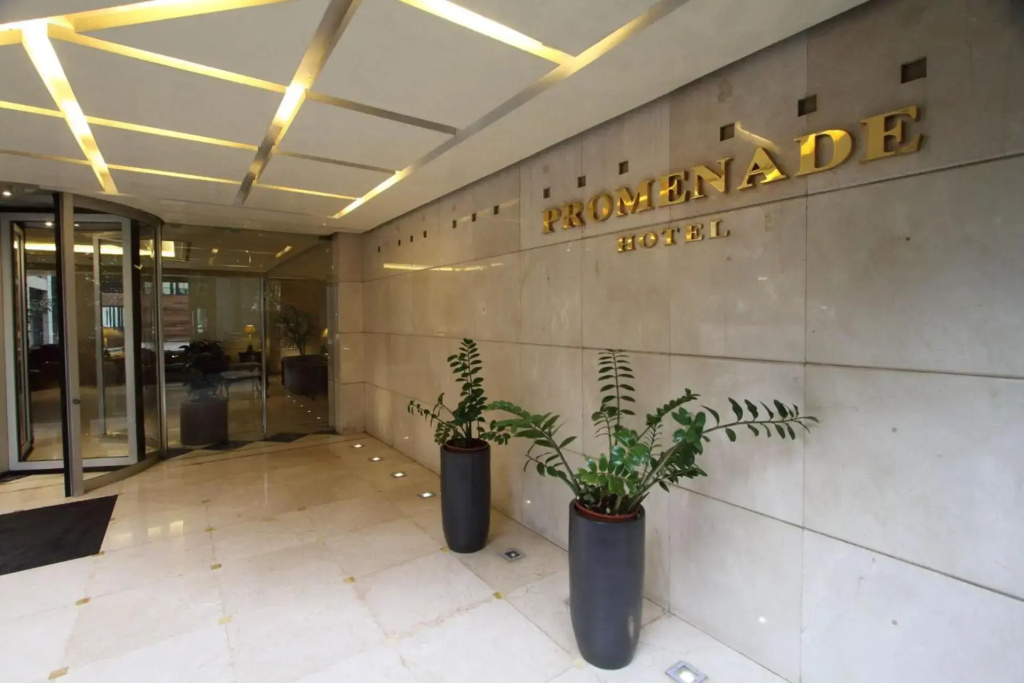 Promenade Hotel