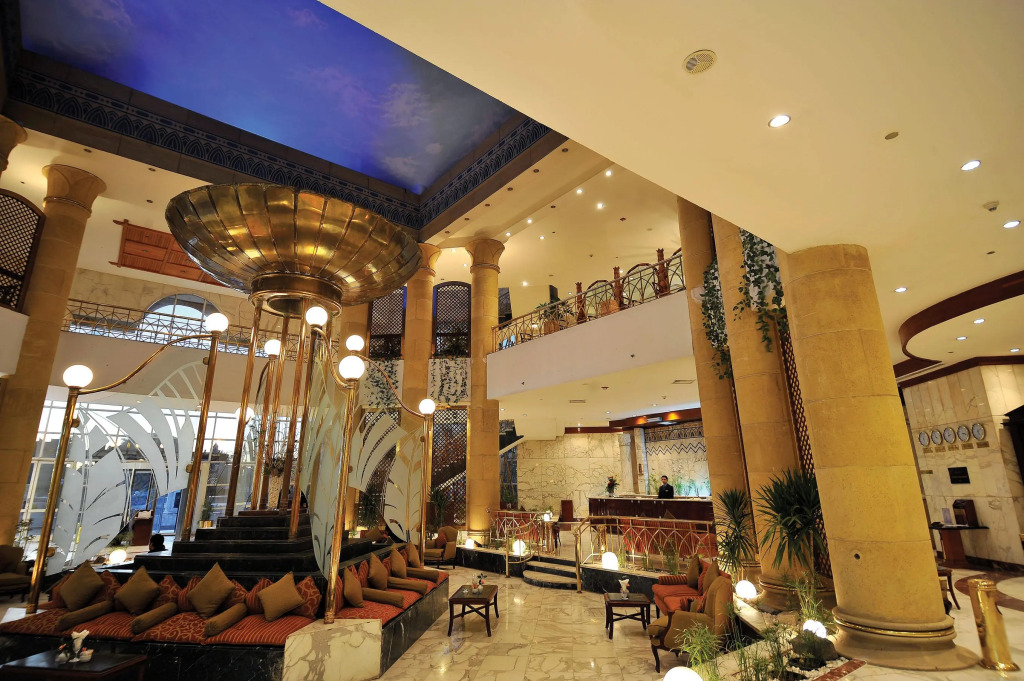 Cataract Pyramids Resort