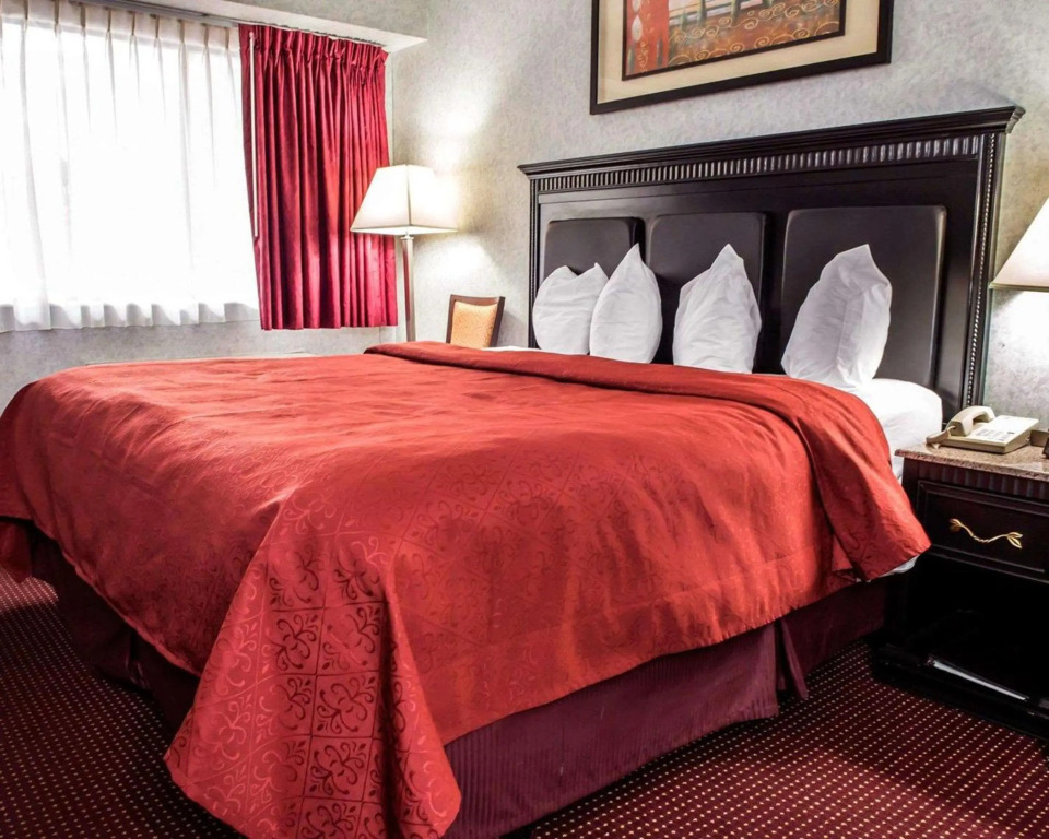 Quality Inn & Suites Gibsonia - Pittsburgh North