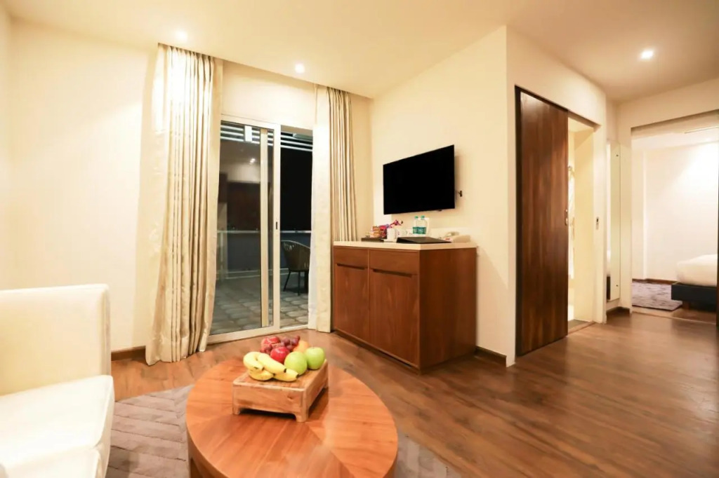 Regenta Suites Gurugram, Sector 49 Sohna Road