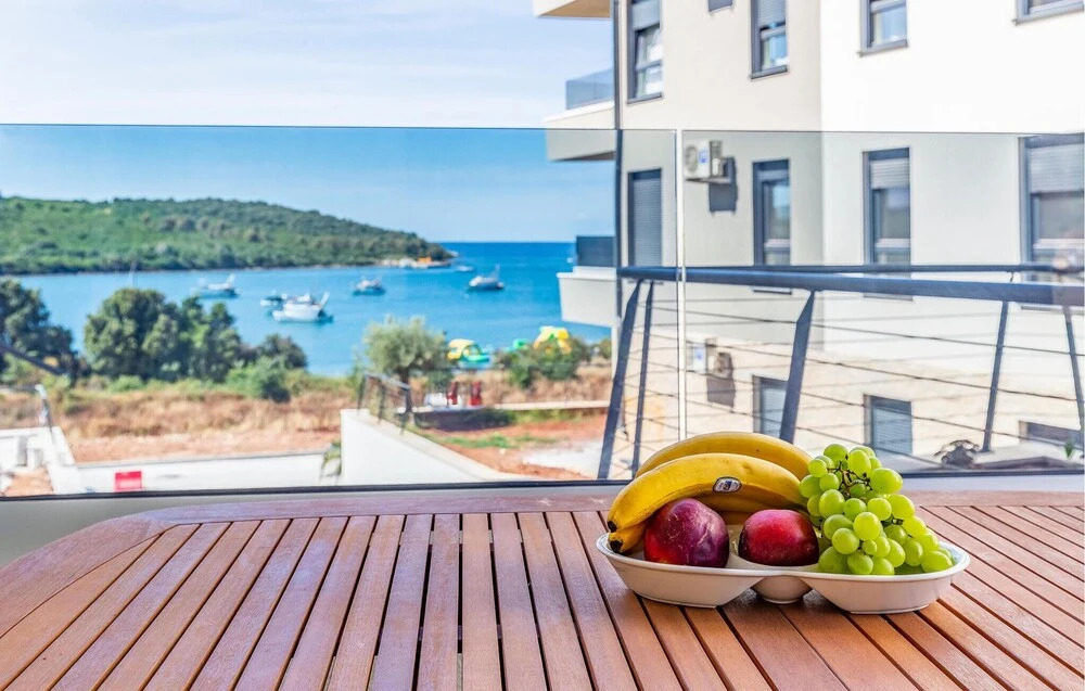 Nice Apartment in Banjole With Outdoor Swimming Pool, Wifi and 2 Bedrooms