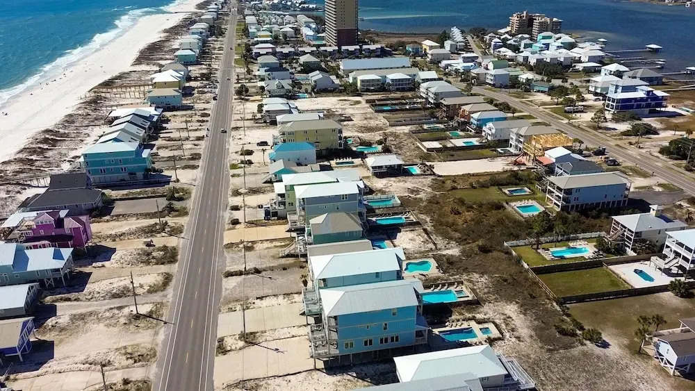 Charming 3br/2ba Boho Beach Cottage in Gulf Shores