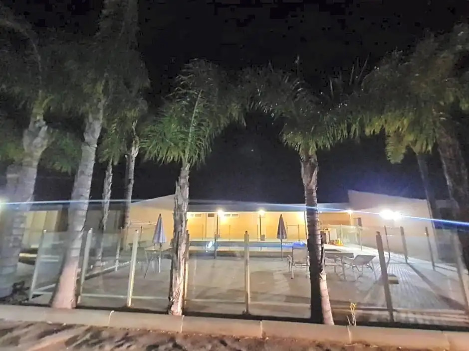Cottonwood Motor Inn