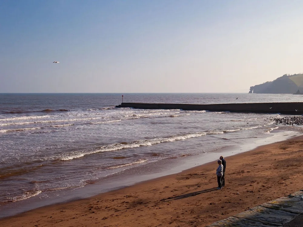Modern Apartment in Dawlish With Dawlish Coast View