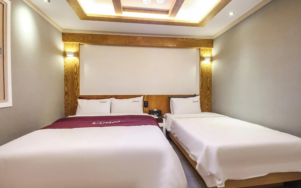 Yeosu LUNA Hotel