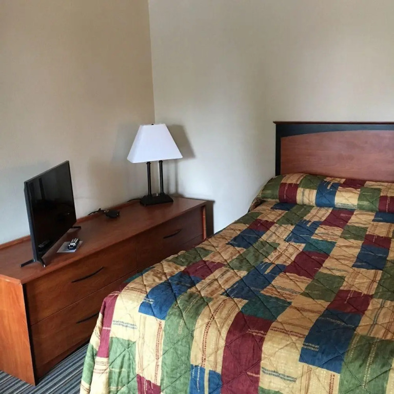 The Heights Inn Motel