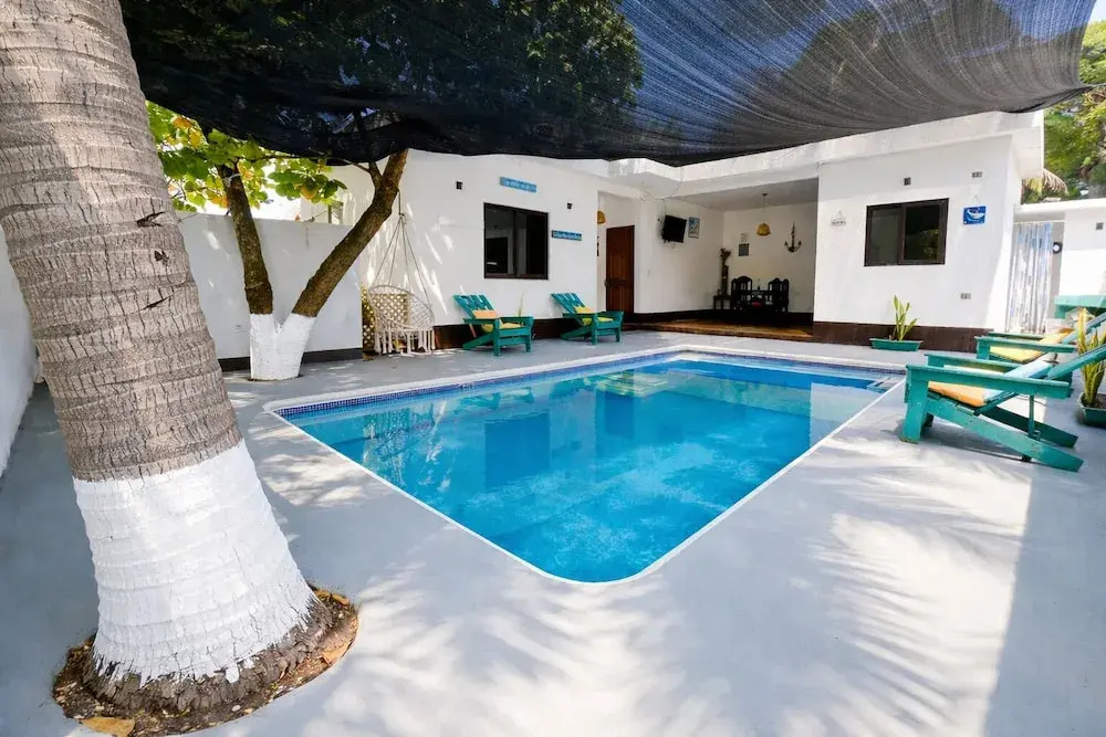 Residencia privada y con hermosa piscina
