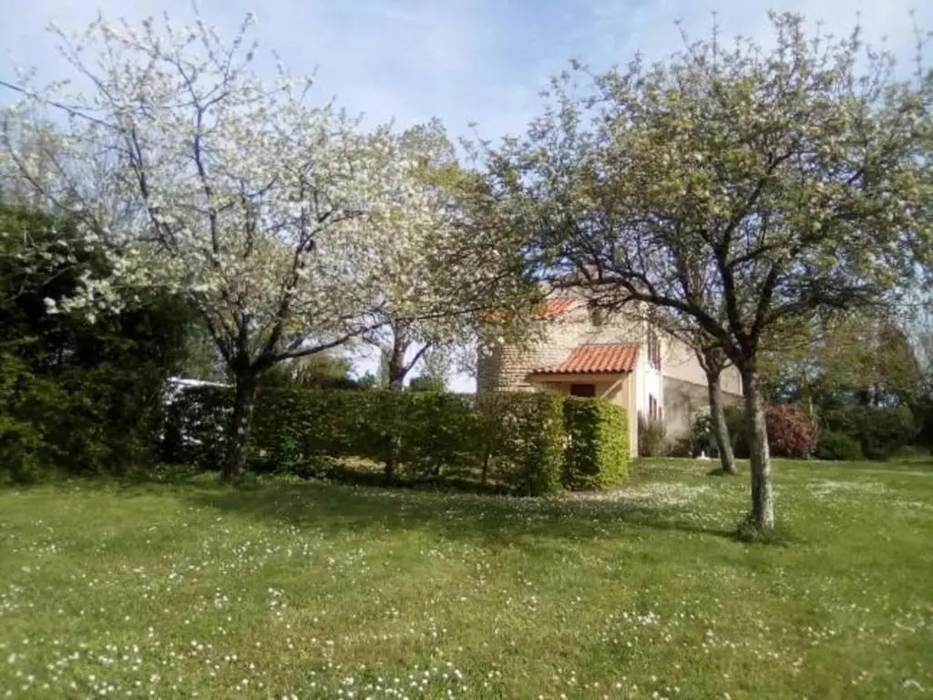 Gîte Saint-Aubin-la-Plaine, 3 pièces, 4 personnes - FR-1-426-224