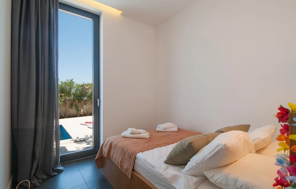 Nice Home in Sutivan With Outdoor Swimming Pool, Wifi and 2 Bedrooms