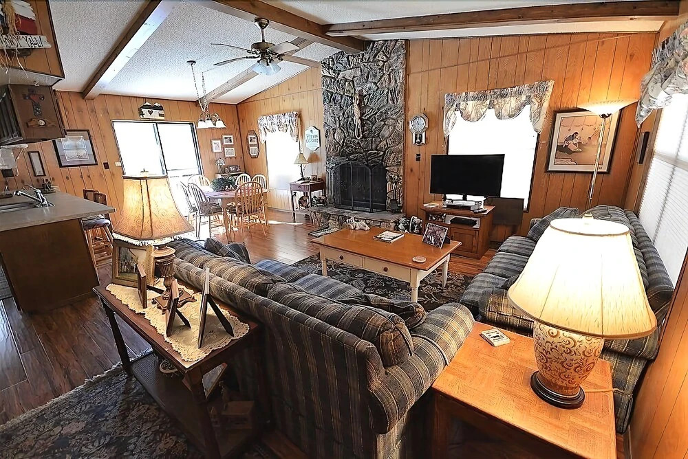 100 Whitt Retreat - Three Bedroom Cabin