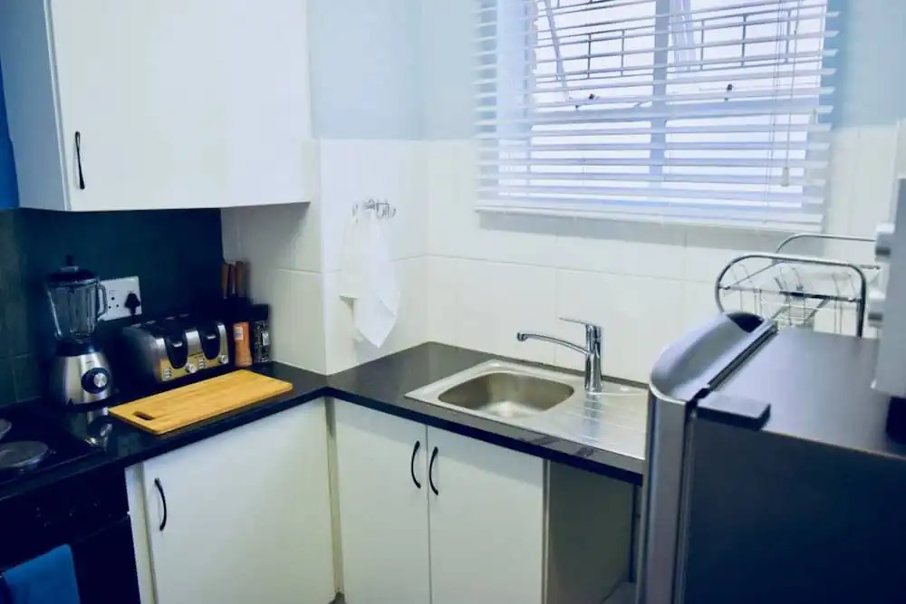 Elegant 1 Bedroom Apartment in Gardens