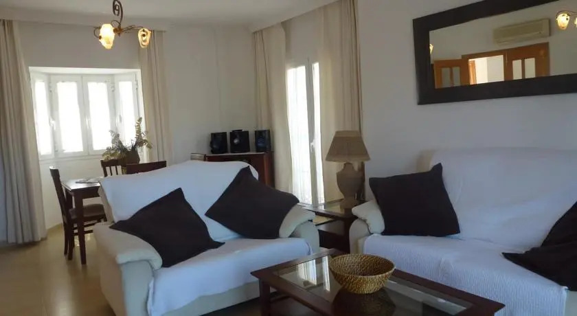 Villas Nerjazul - Las Lomas