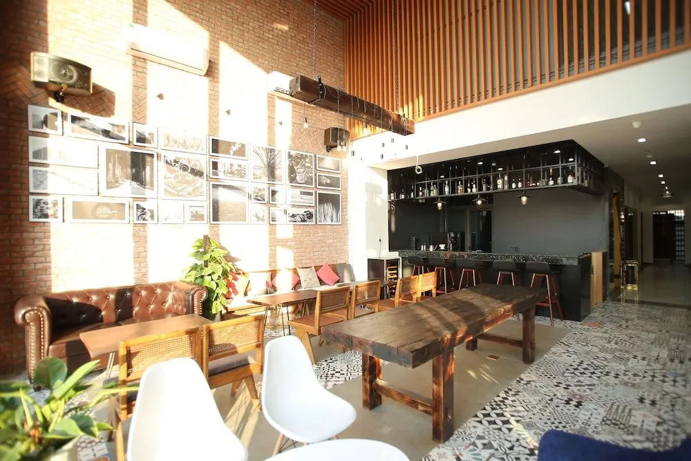 KingSales Hotel