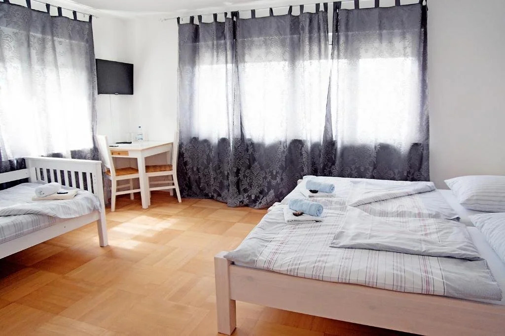 Hostel Villa Viva