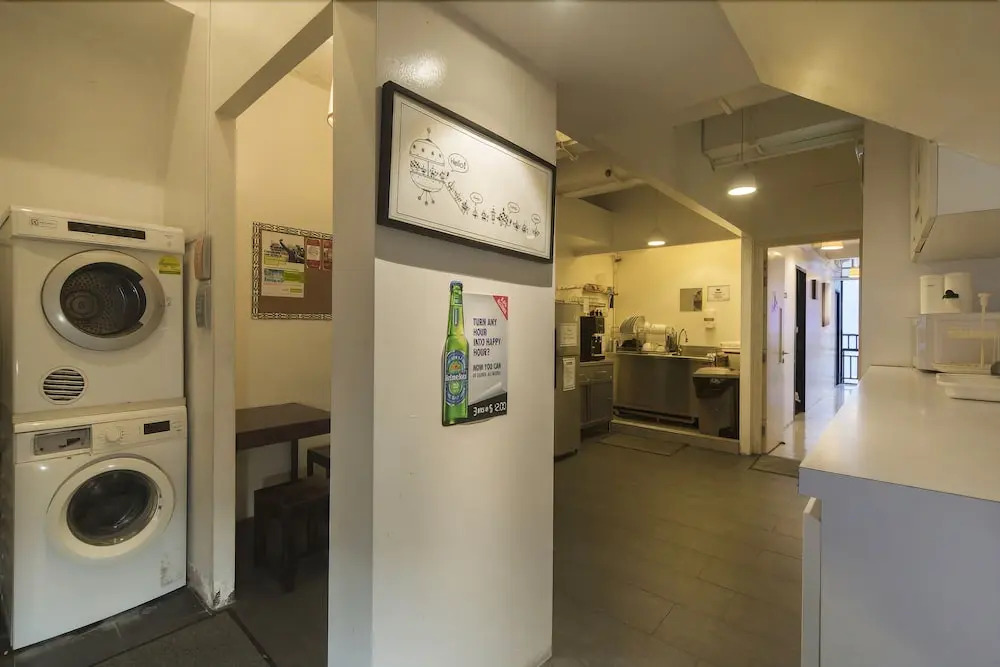 RedDoorz Hostel @ Bugis